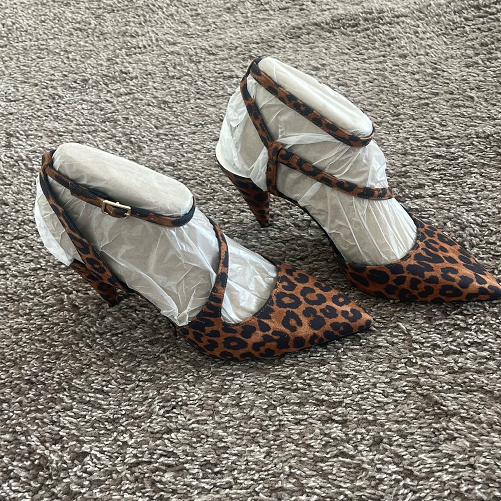 Jessica Simpson heels size 7